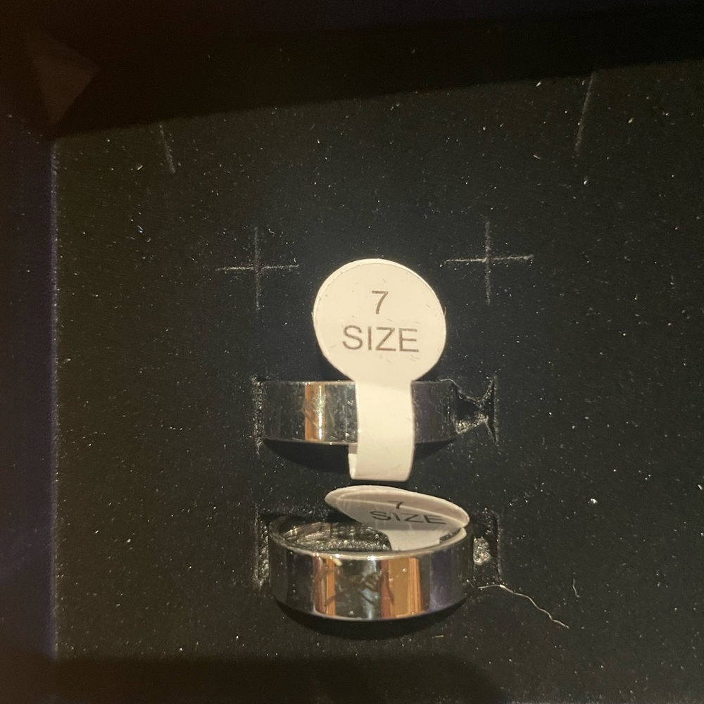 Matching Silver Rings - Picture 4 of 4